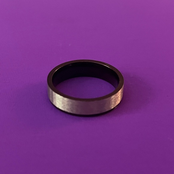 🆕Men’s size 11 ‘Love Token ring. Silver and purple. One tiny clear gem. NIB. - Picture 7 of 7